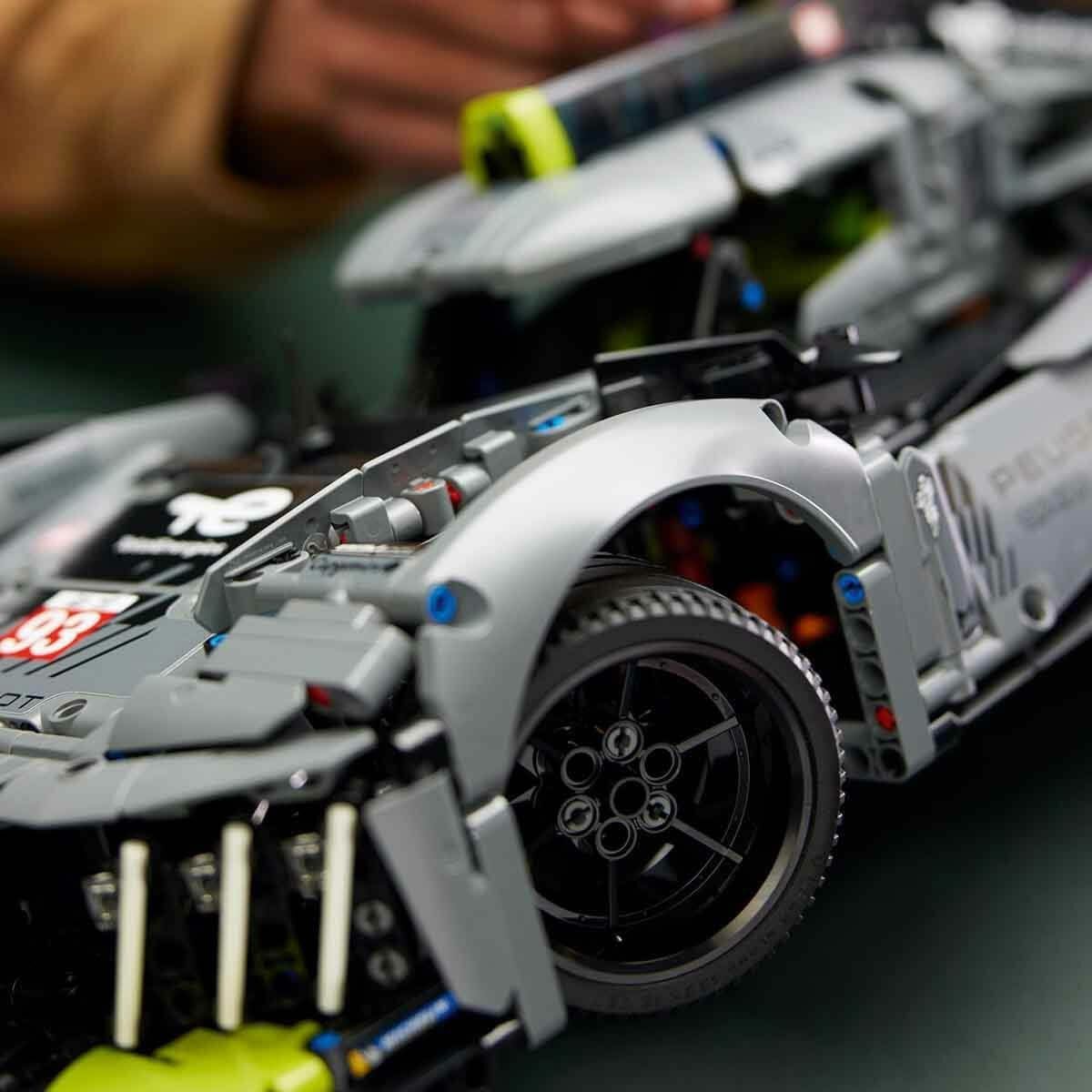 42156 LEGO® Technic™ PEUGEOT 9X8 24H Le Mans 1775 parça +18 yaş