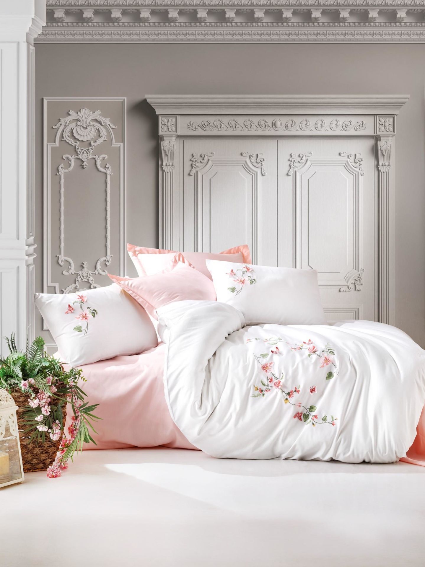 Cotton Box 3D Nakışlı Çift Kişilik Saten Nevresim Takımı Luna Pudra